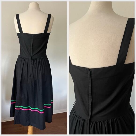 Vintage 70s Rainbow Embroidered Black‎ Boho Sleeveless Dress // Size Medium - Picture 3 of 5